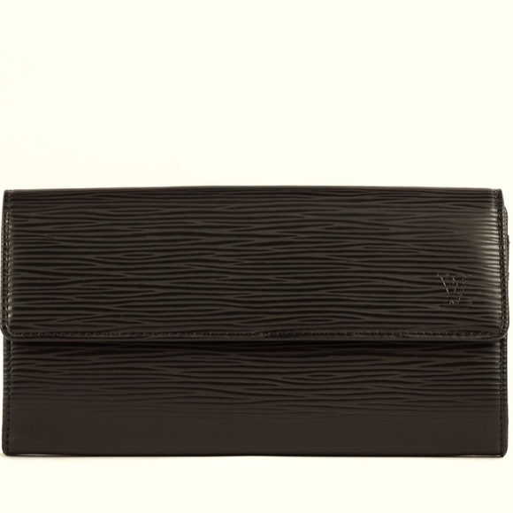 Louis Vuitton Handbags - Louis Vuitton black EPI Sarah Wallet